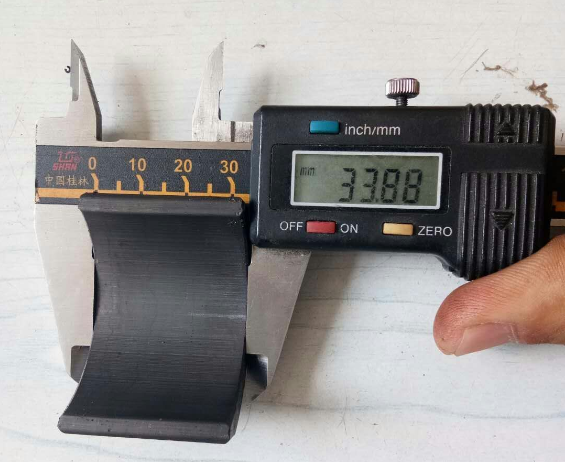铁氧体磁瓦 量磁瓦尺寸.png